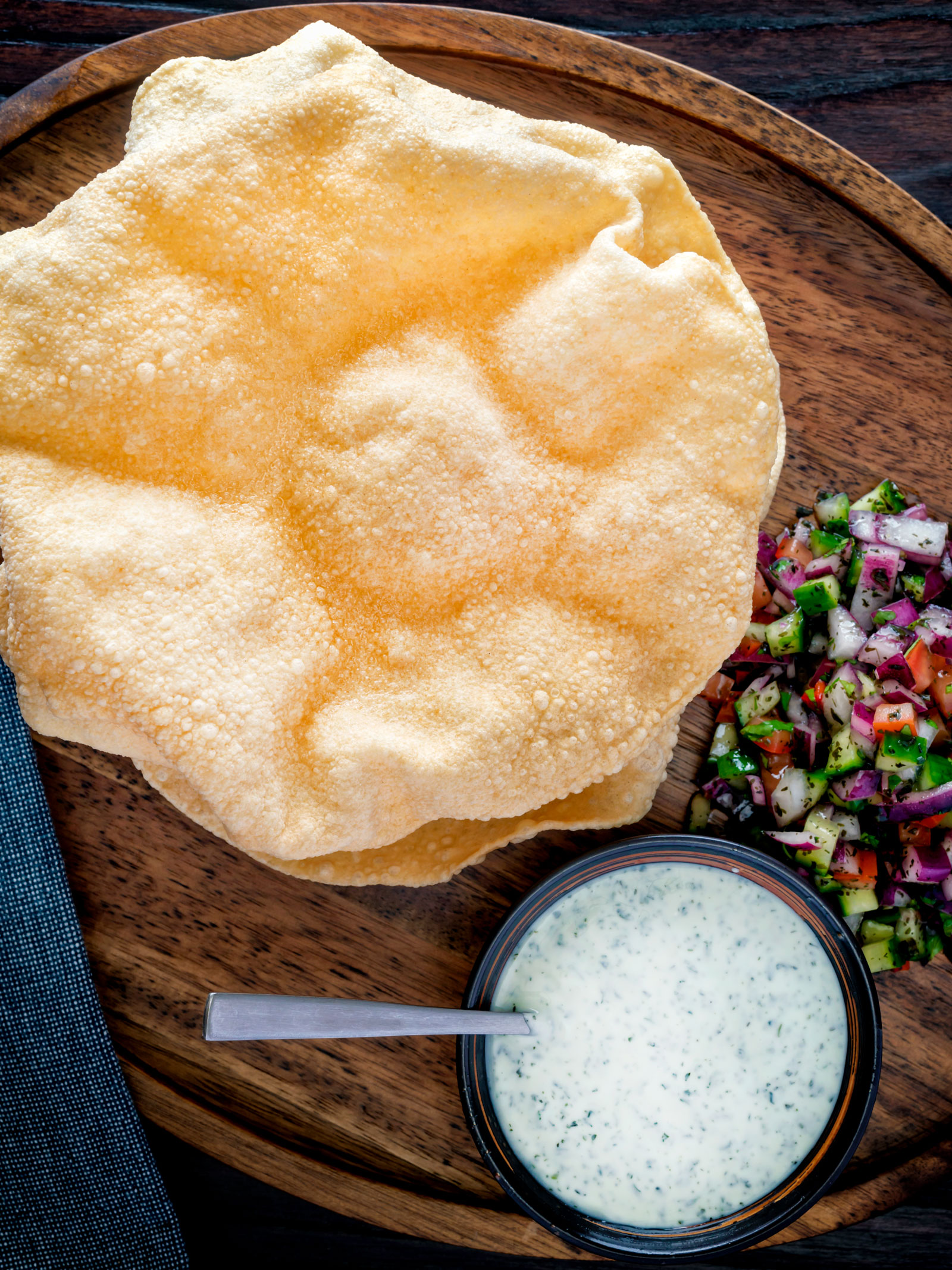 raita (poppadoms)